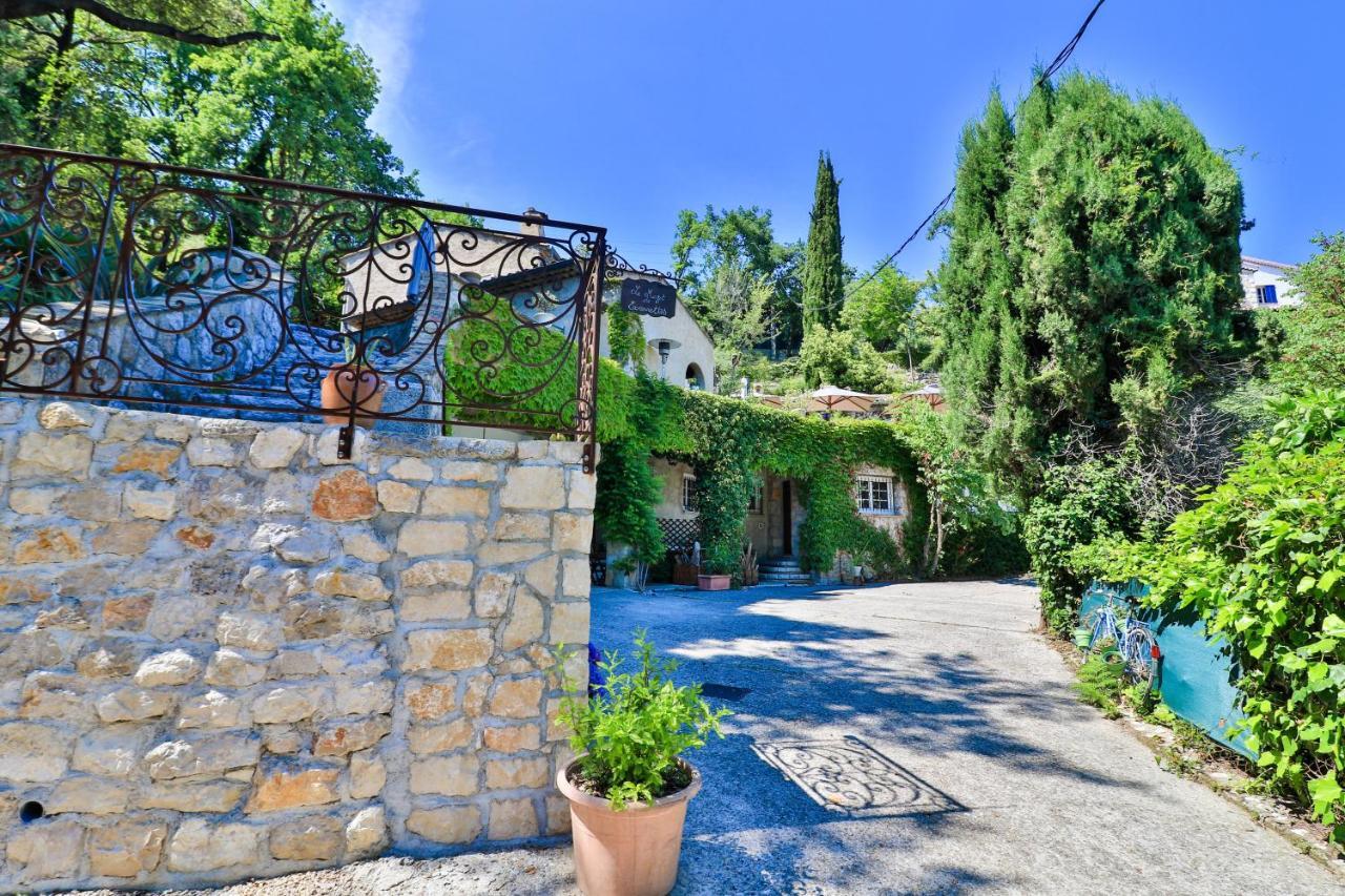 Le Mazet De Tourrettes Bed and Breakfast Εξωτερικό φωτογραφία