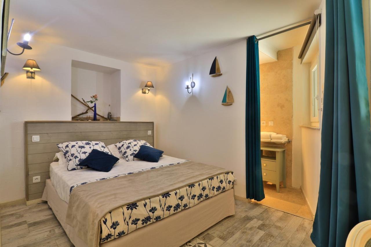 Le Mazet De Tourrettes Bed and Breakfast Εξωτερικό φωτογραφία